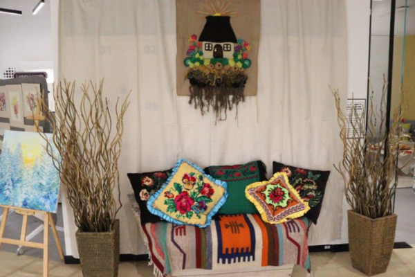 В ОАЕ відбувся масштабний культурний фестиваль &laquo;Коріння і крила &ndash; це моя Україна&raquo;