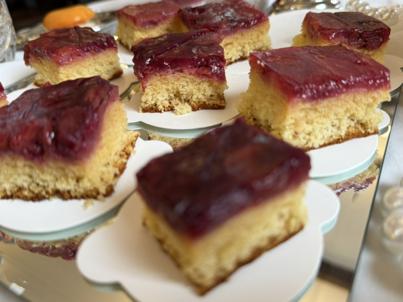 Десерт без цукру: як в Ужгороді в &laquo;Cake studio&raquo; створюють нову культуру солодкого