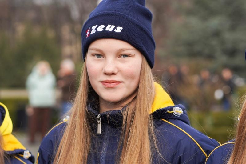 Олімпійський прапор підняли в Ужгороді з нагоди відкриття Зимових Олімпійських ігор-2026 в Італії.