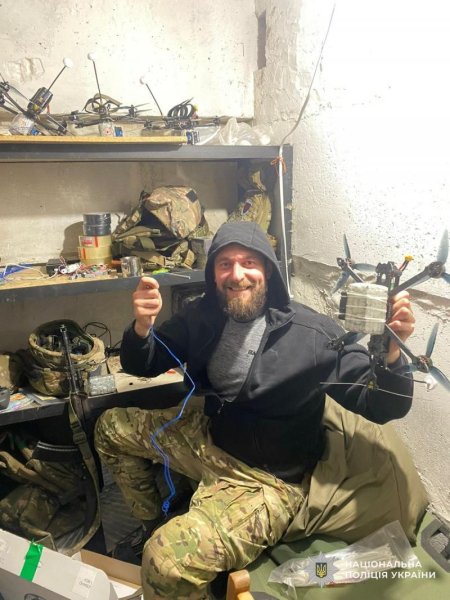 Після важкого поранення переніс понад 10 операцій та планує повернутися у стрій: історія закарпатського поліцейського Івана Гучковича