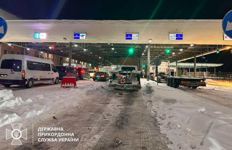 Погодження скасовано: Полтавська ОВА зобов'язала депутатів та посадовців лише звітувати про закордонні поїздки та витрати