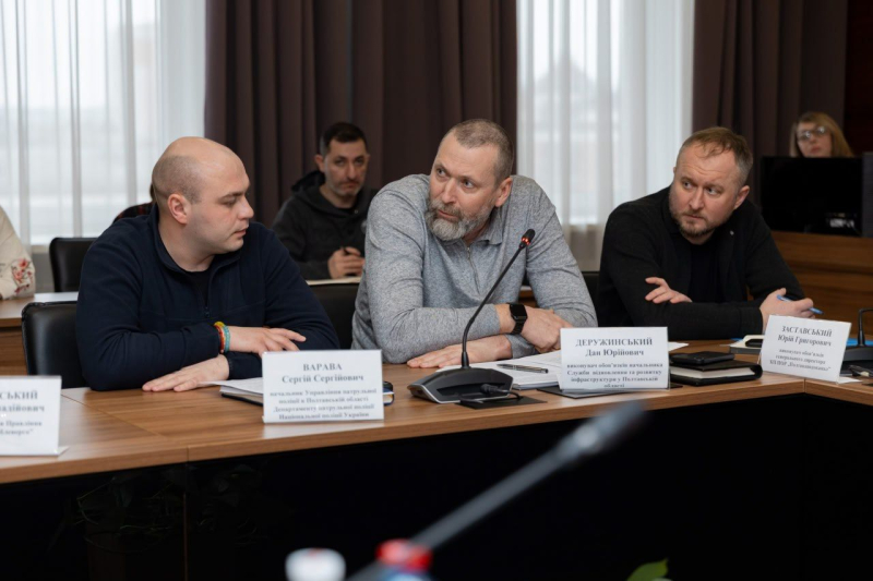 Поліція Полтавщини: на&nbsp;трасі М-03&nbsp;разом із&nbsp;кригою зійшов асфальт