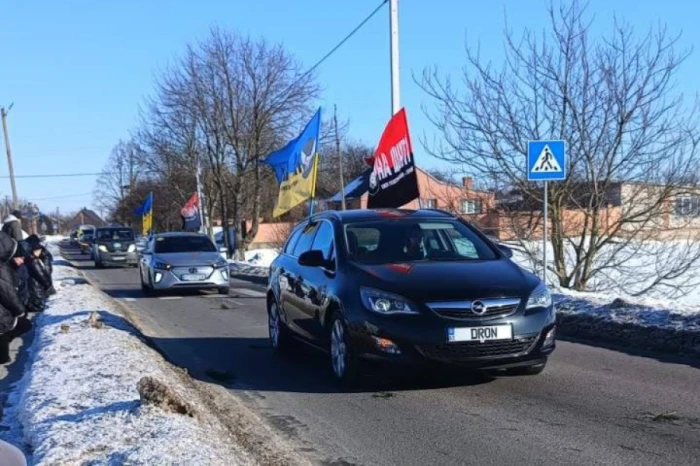 У Підгайцівській громаді попрощалися із 33-річним захисником України Валентином Дмитруком. ФОТО