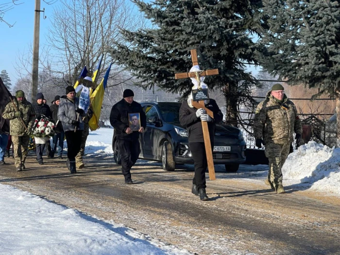 Вічний спокій у рідному селі: Підгайцівська громада попрощалася із воїном Анатолієм Скубієм. ФОТО