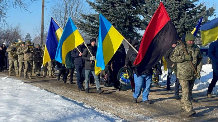 Вічний спокій у рідному селі: Підгайцівська громада попрощалася із воїном Анатолієм Скубієм. ФОТО